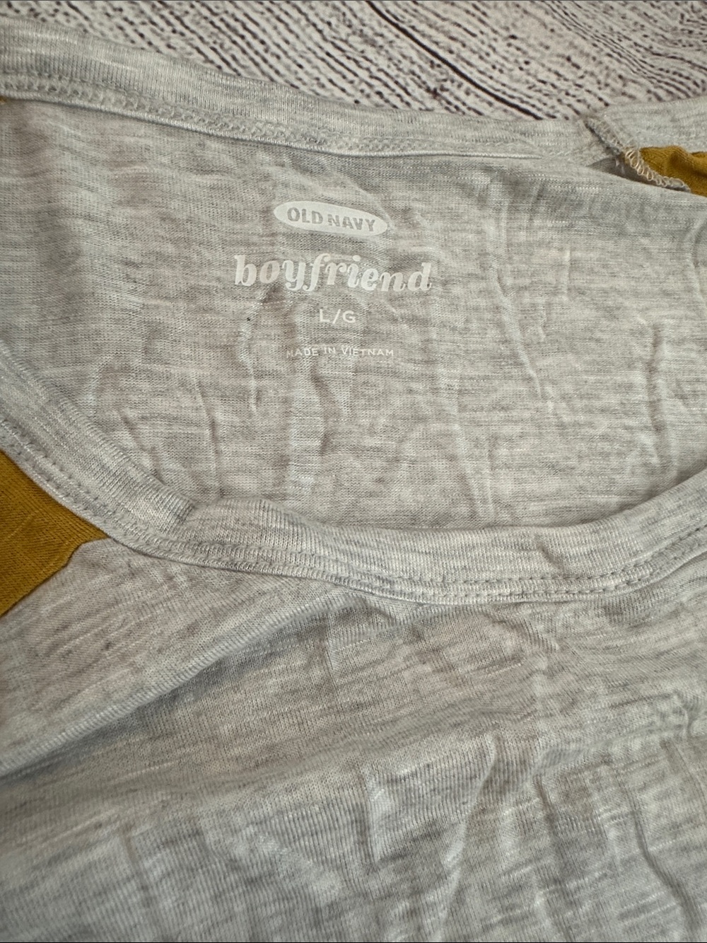 Soft shirt old navy great for fall - Picture 2 of 3